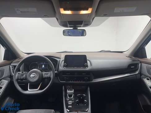 Used 2023 Nissan Rogue SV image 11