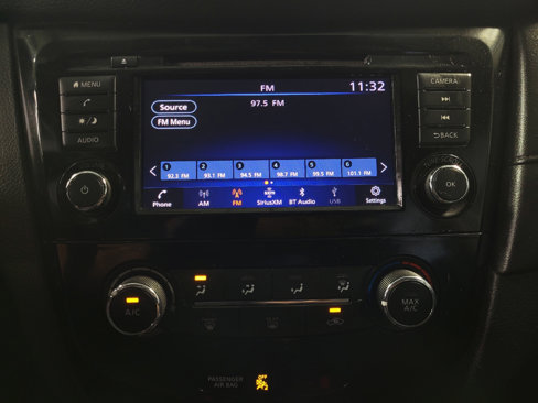 Used 2020 Nissan Rogue S image 25