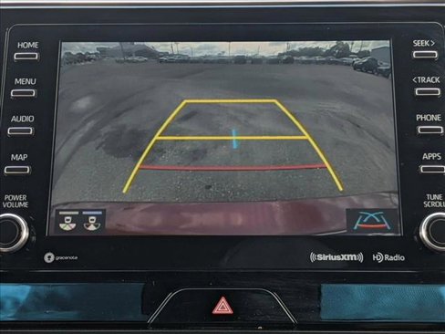 Used 2021 Toyota Venza XLE w/ Carpet Mat Package (TMS) image 12