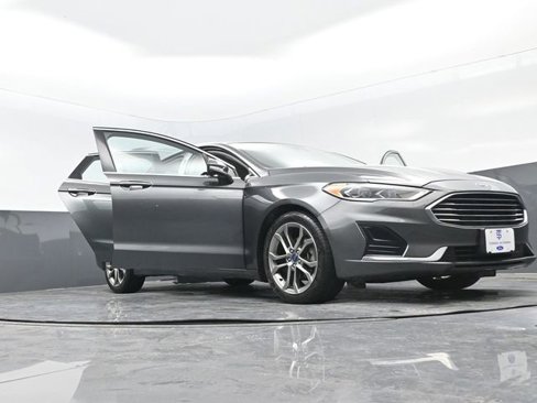 Used 2019 Ford Fusion SEL image 34