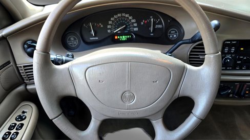 Used 2002 Buick Century Custom w/ Custom Premium Pkg image 17