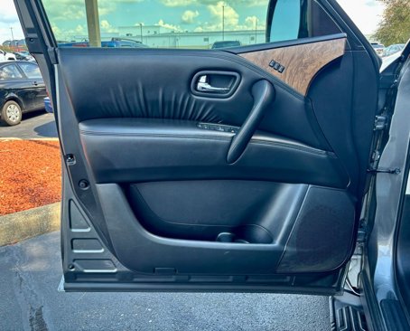 Used 2021 Nissan Armada SL w/ Captain's Chairs Package image 11