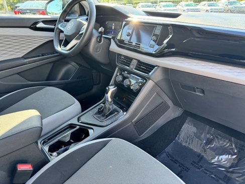 Certified 2024 Volkswagen Taos S image 10