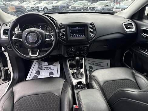 Used 2018 Jeep Compass Latitude w/ Popular Equipment Group image 14