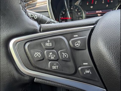 Used 2023 Chevrolet Equinox Premier image 15