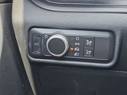 Used 2021 Ford Explorer 2WD image 25