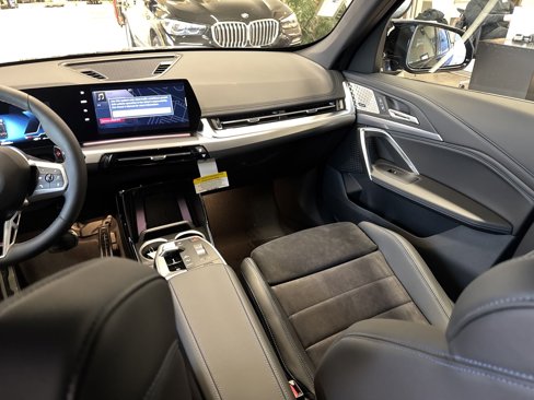 Used 2025 BMW X1 M35i image 18