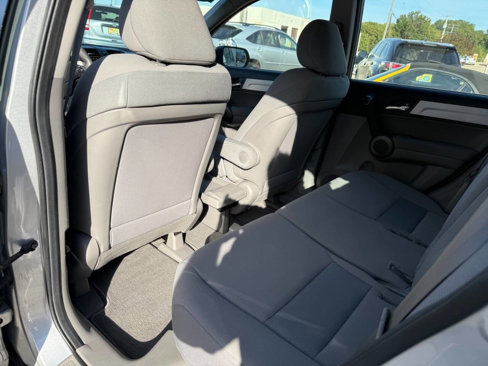 Used 2011 Honda CR-V LX image 35