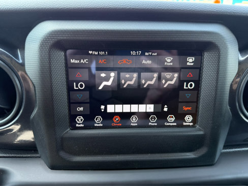 Certified 2022 Jeep Gladiator Sport image 20