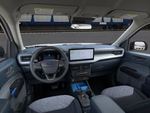 New 2025 Ford Maverick XLT image 9