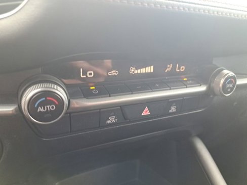 Used 2022 MAZDA MAZDA3 s image 22