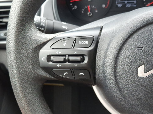 Used 2023 Kia Rio LX image 20