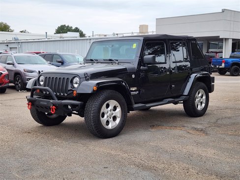 Used 2013 Jeep Wrangler Unlimited Sahara w/ Connectivity Group image 4