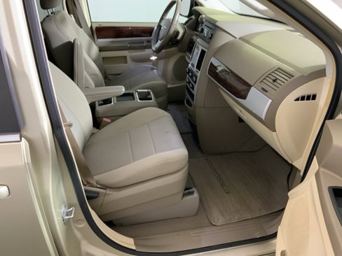 Used 2010 Chrysler Town & Country Touring w/ Family Value Group image 36