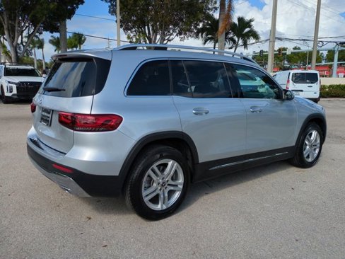 Used 2020 Mercedes-Benz GLB 250 image 3