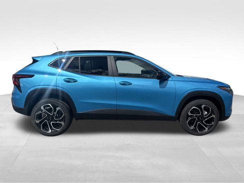 New 2025 Chevrolet Trax RS w/ Sunroof Package image 8