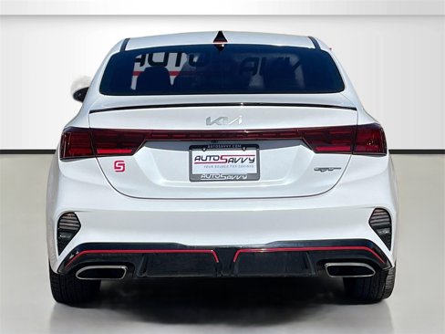 Used 2022 Kia Forte GT w/ GT Technology Package image 6