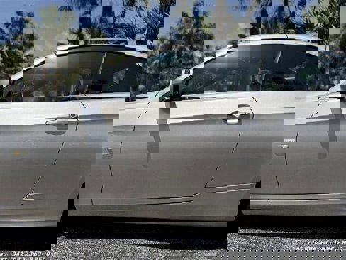 Used 2012 BMW 328i Convertible w/ Premium Pkg image 10