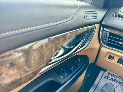 Used 2014 Cadillac ATS Luxury w/ Sun And Sound Package image 28