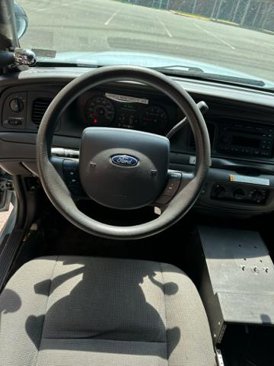 Used 2011 Ford Crown Victoria Police Interceptor image 14
