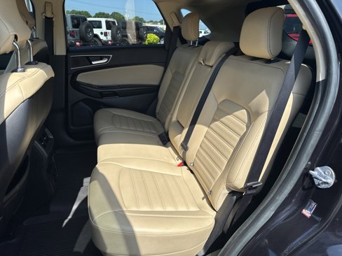 Used 2019 Ford Edge SEL w/ Equipment Group 201A image 21