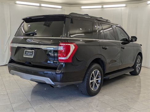 Used 2020 Ford Expedition XLT image 9