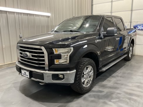 Used 2017 Ford F150 XLT w/ Equipment Group 302A Luxury image 3