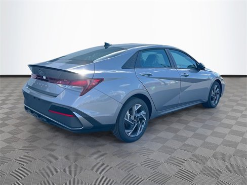 New 2025 Hyundai Elantra Sport image 7