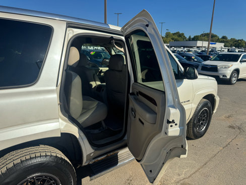 Used 2005 Cadillac Escalade AWD image 12