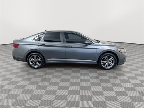 Used 2022 Volkswagen Jetta SE image 9