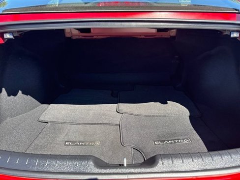 Certified 2025 Hyundai Elantra Sport image 28