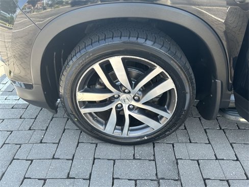 Used 2016 Honda Pilot Touring image 46