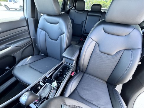 New 2026 Jeep Compass Latitude image 10