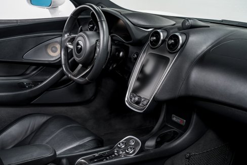 Used 2020 McLaren 570S Spider image 26