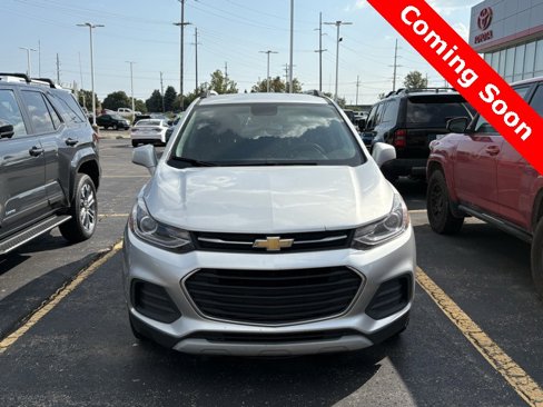 Used 2017 Chevrolet Trax LT w/ LT Convenience Package image 2