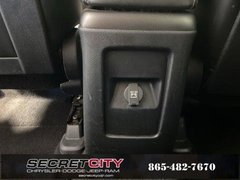 Used 2020 Dodge Journey Crossroad image 28