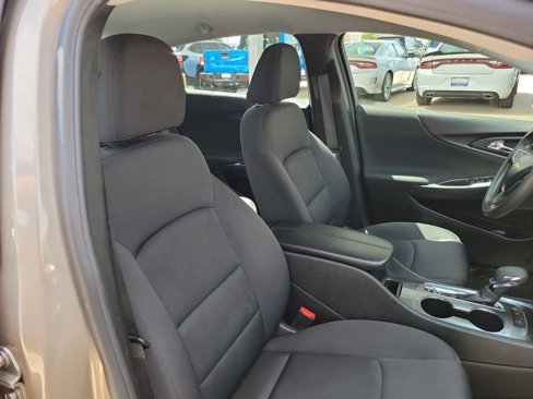 Used 2024 Chevrolet Malibu LT image 14