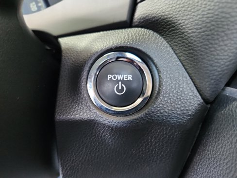 Used 2025 Toyota RAV4 XLE image 30