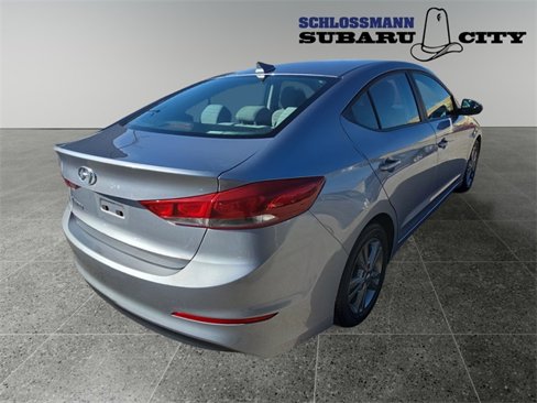Used 2017 Hyundai Elantra SE image 9