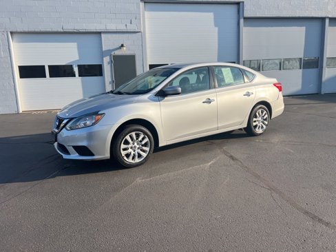 Used 2016 Nissan Sentra S image 18