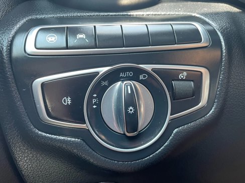 Used 2019 Mercedes-Benz C 300 4MATIC Sedan image 12
