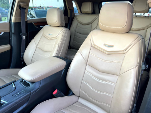 Used 2017 Cadillac XT5 Platinum w/ Driver Assist Package image 51