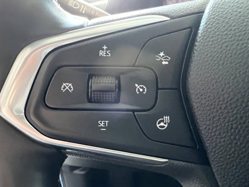 Used 2025 Chevrolet Trax LT w/ Driver Confidence Package image 17