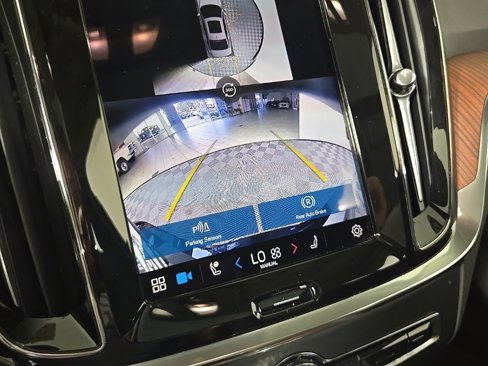 Certified 2025 Volvo S60 B5 Plus image 30