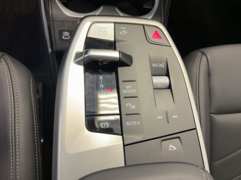 Used 2025 BMW X1 xDrive28i image 18