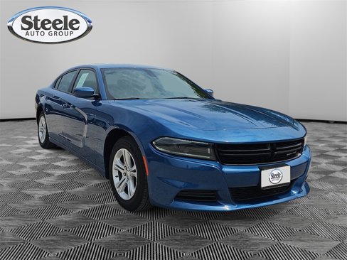 Used 2022 Dodge Charger SXT w/ Leather Interior Group image 7
