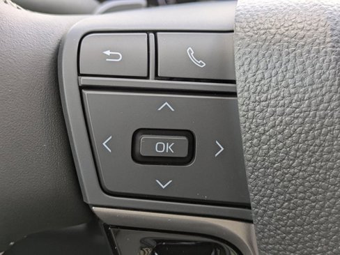 New 2026 Toyota Camry SE image 28