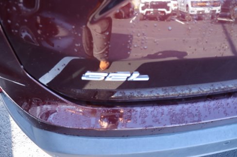 Used 2024 Ford Edge SEL image 8