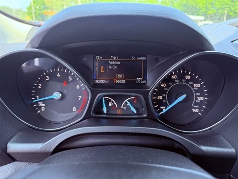 Used 2018 Ford Escape SE w/ SE Sport Appearance Package image 24