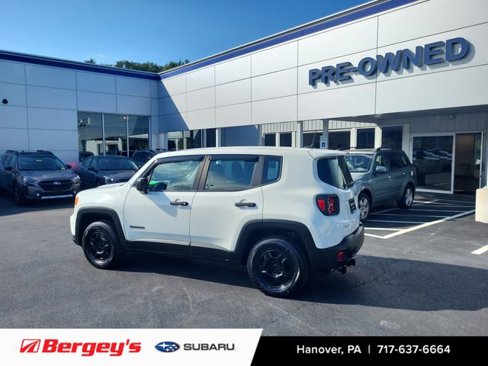 Used 2021 Jeep Renegade Sport image 3